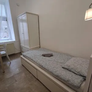 With Privat Shower In 3 , Vienna Austria